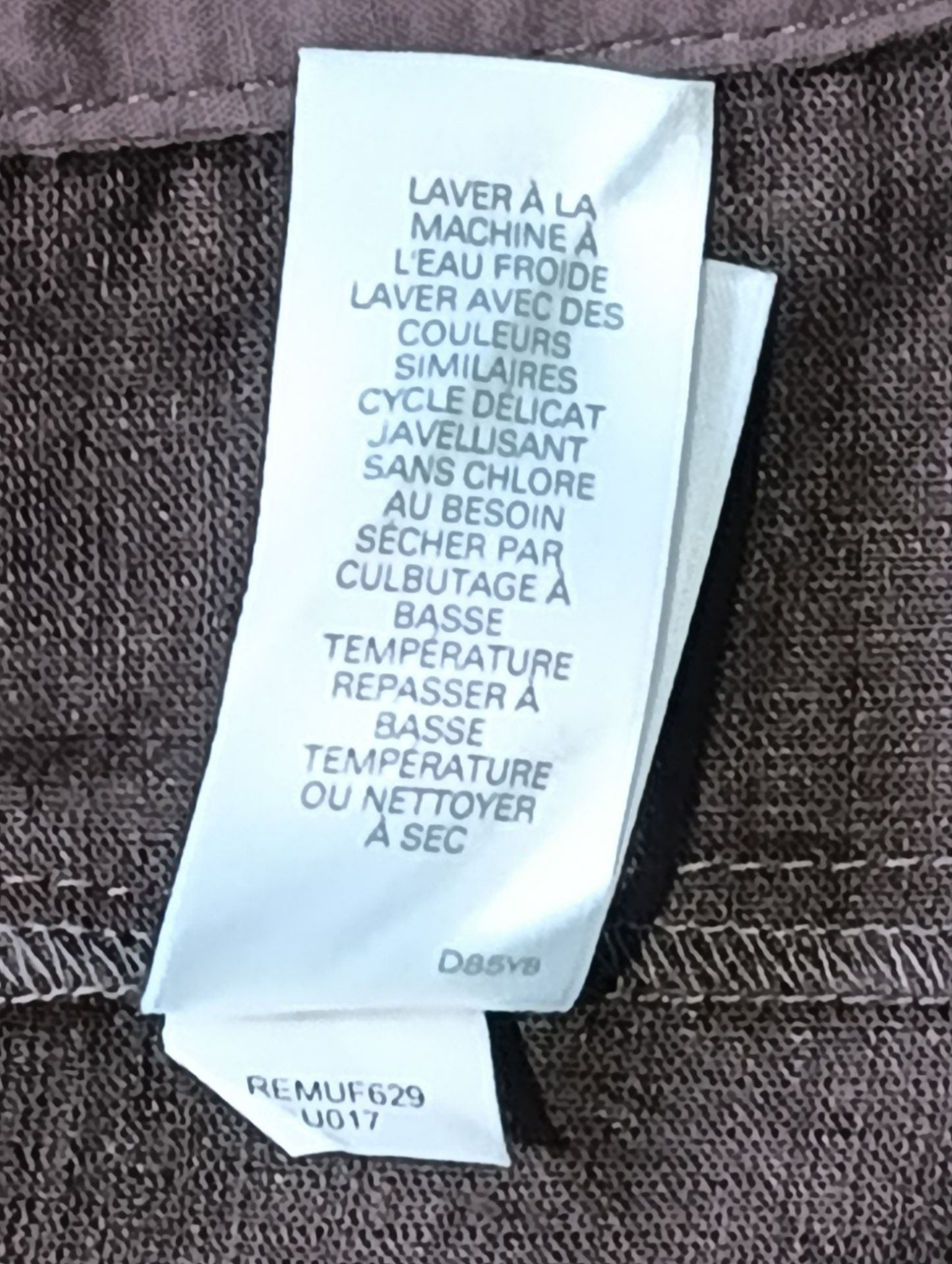 کت تک زنانه لینن برند LIZ CLAIBORNE استوک اورجینال رنگ قهوه ای نمای اتیکت