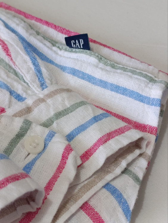 شومیز لینن زنانه برند گپ GAP استوک اورجینال طرح راه راه نمای آستین