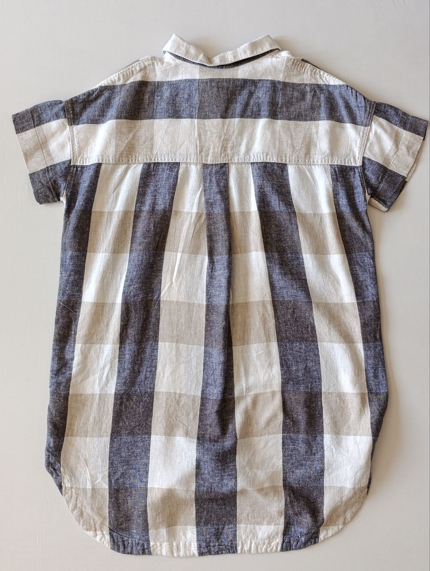 پیراهن لینن زنانه برند OLD NAVY استوک مدل چهارخانه نمای پشت