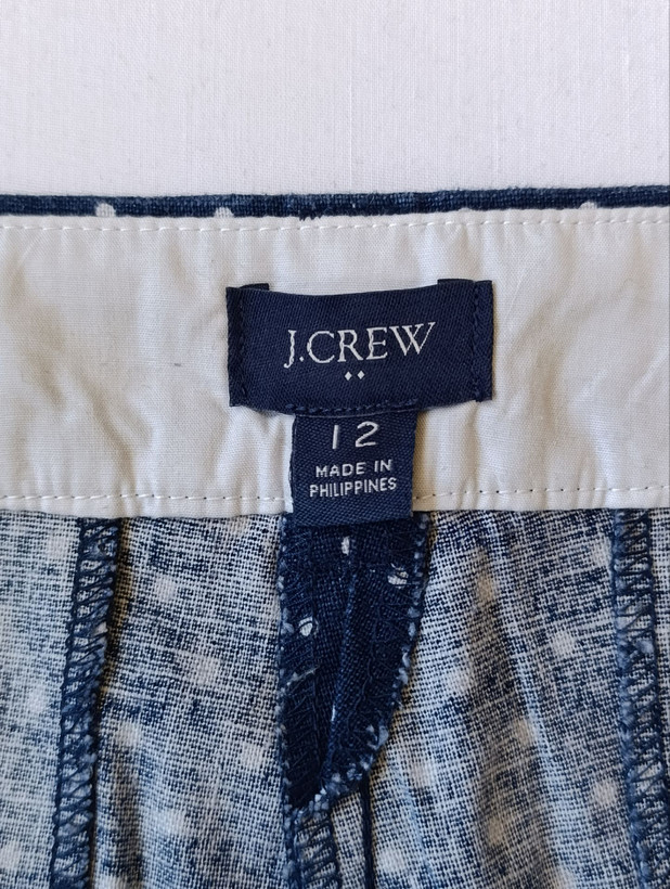 شلوارک لینن زنانه برند J.CREW استوک اورجینال رنگ سرمه ای نمای اتیکت و برند
