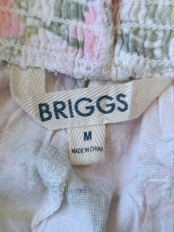 شلوارک لینن زنانه برند BRIGGS استوک اورجینال طرح هاوایی نمای اتیکت و برند