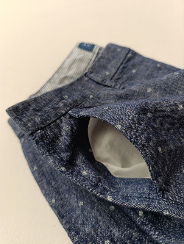 شلوارک لینن زنانه برند OLD NAVY استوک اورجینال رنگ سرمه ای نمای جیب کنار