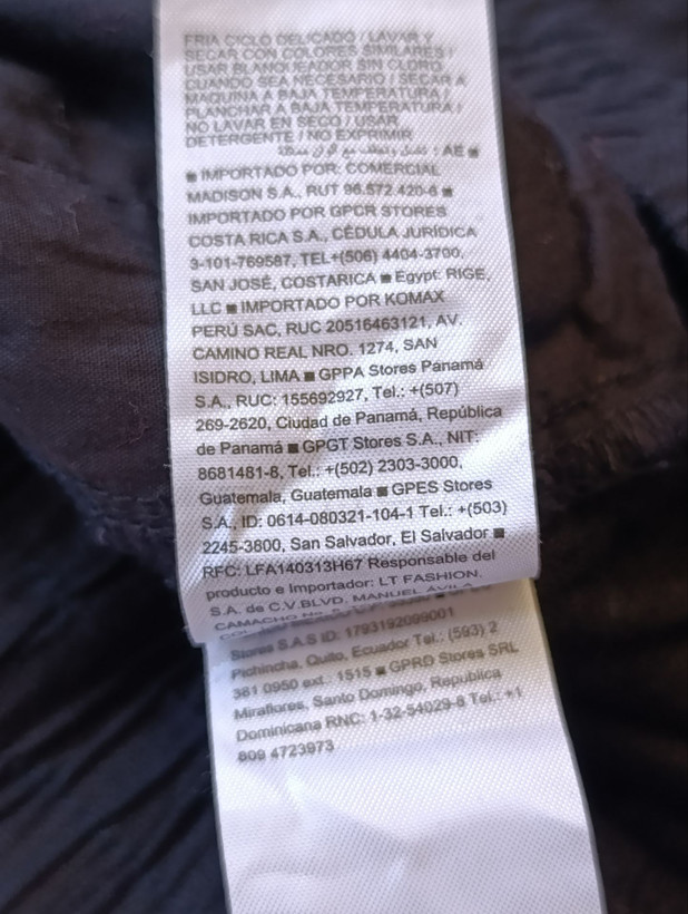 شلوارک لینن زنانه برند OLD NAVY استوک اورجینال رنگ مشکی نمای اتیکت