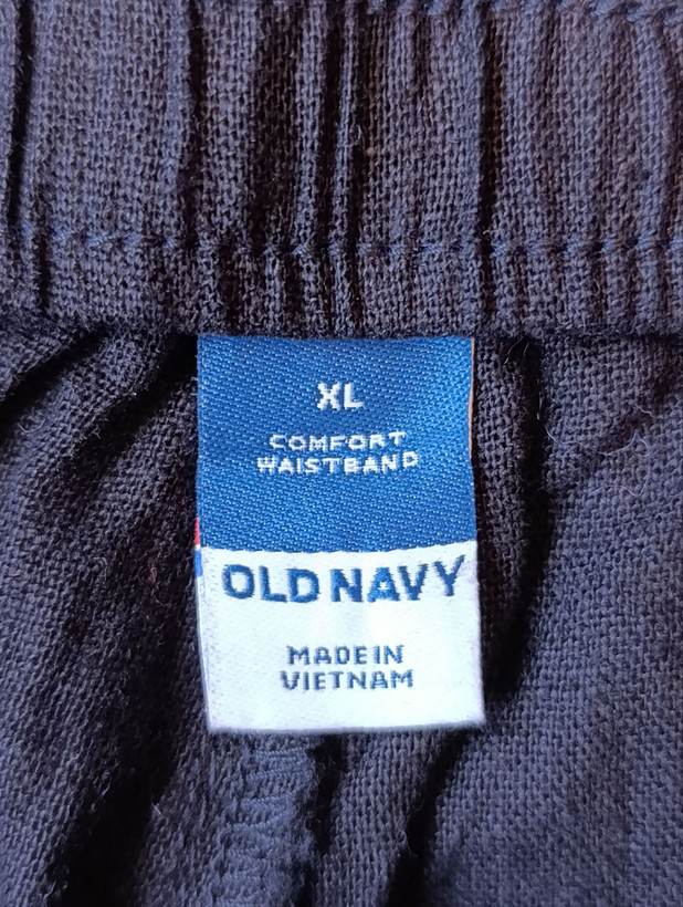 شلوارک لینن زنانه برند OLD NAVY استوک اورجینال رنگ مشکی نمای اتیکت و برند