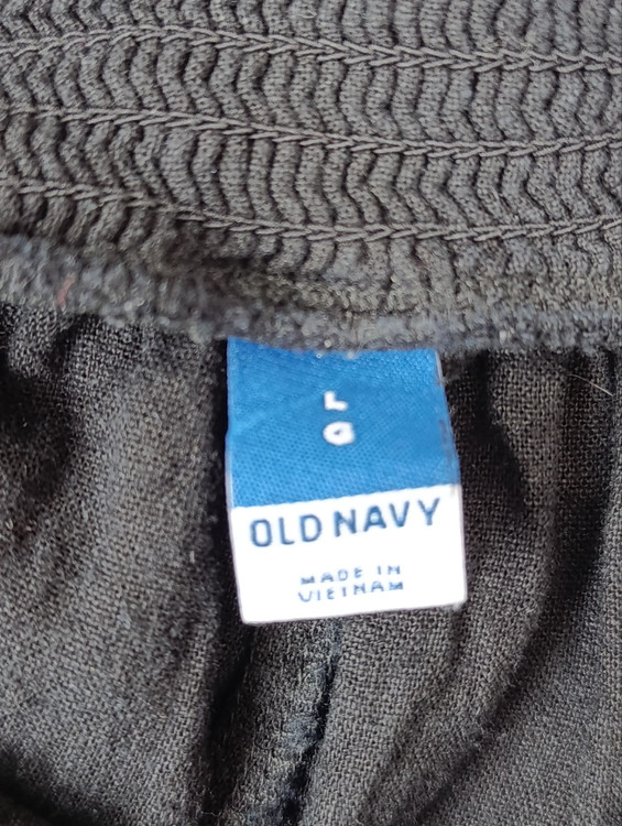 سرهمی لینن زنانه اسلش برند OLD NAVY استوک اورجینال رنگ مشکی نمای اتیکت و برند