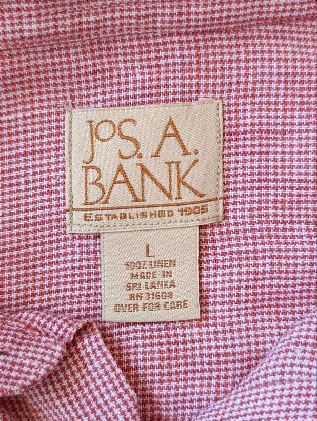 پیراهن لینن مردانه برند JOS.A BANK استوک اورجینال رنگ صورتی پودری نمای اتیکت و برند