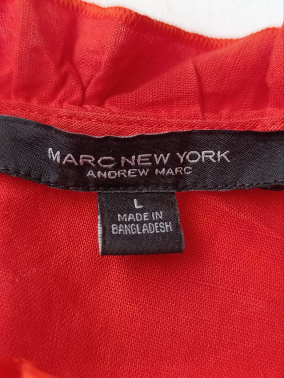 تاپ لینن زنانه برند MARC NEW YORK استوک قرمز نمای اتیکت