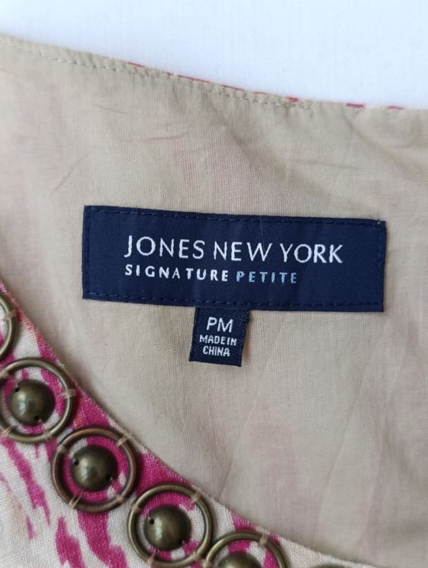 تاپ لینن زنانه برند JONES NEW YORK استوک خوش رنگ نمای اتیکت