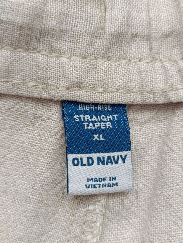 شلوار زنانه لینن برند OLD NAVY استوک اورجبنال رنگ کرم نمای اتیکت و برند