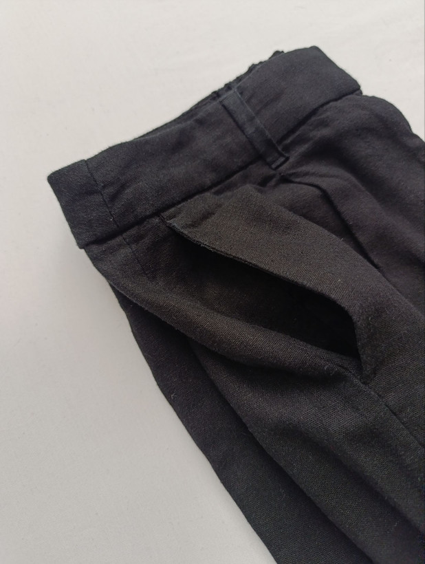 شلوار زنانه لینن برند OLD NAVY استوک اورجینال رنگ مشکی نمای جیب