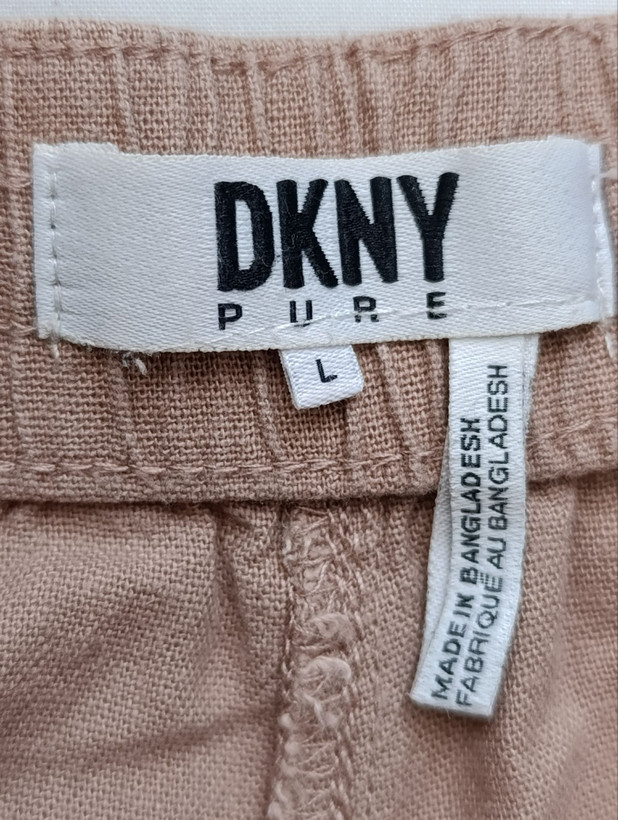 شلوار زنانه لینن برند DKNY PURE استوک اورجینال ساده نمای اتیکت و برند