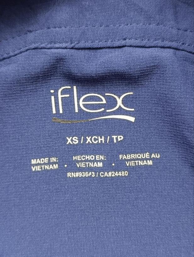لباس ورزشی برند IFLEX استوک اورجینال رنگ سرمه ای نمای برند