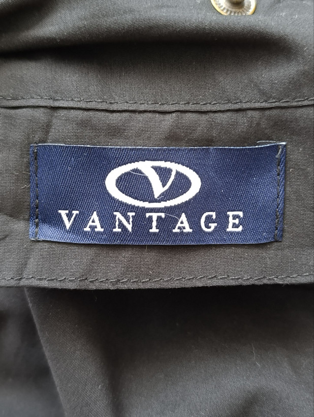 بادگیر مردانه برند VANTAGE استوک اورجینال دو رویه نمای اتیکت و برند