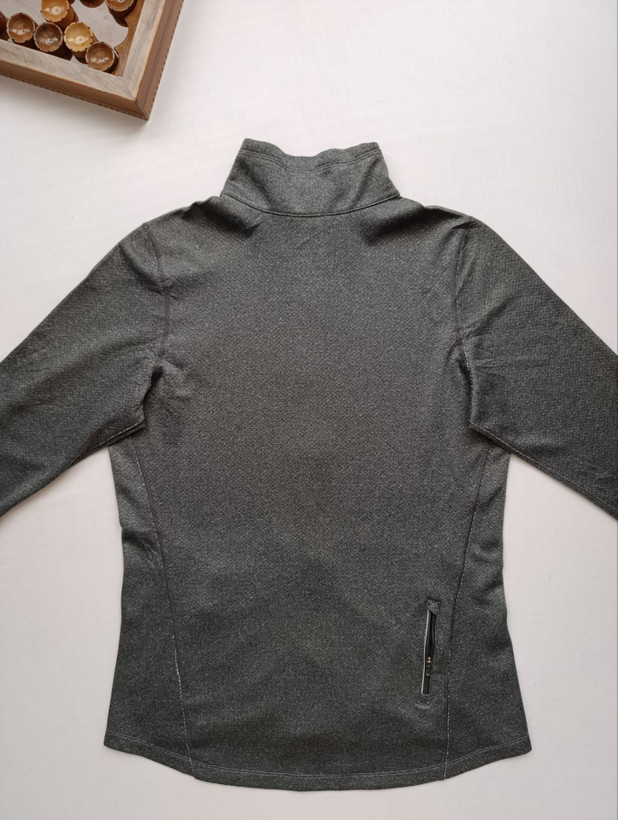 سویشرت ورزشی برند NIKE استوک اورجینال رنگ طوسی نمای پشت