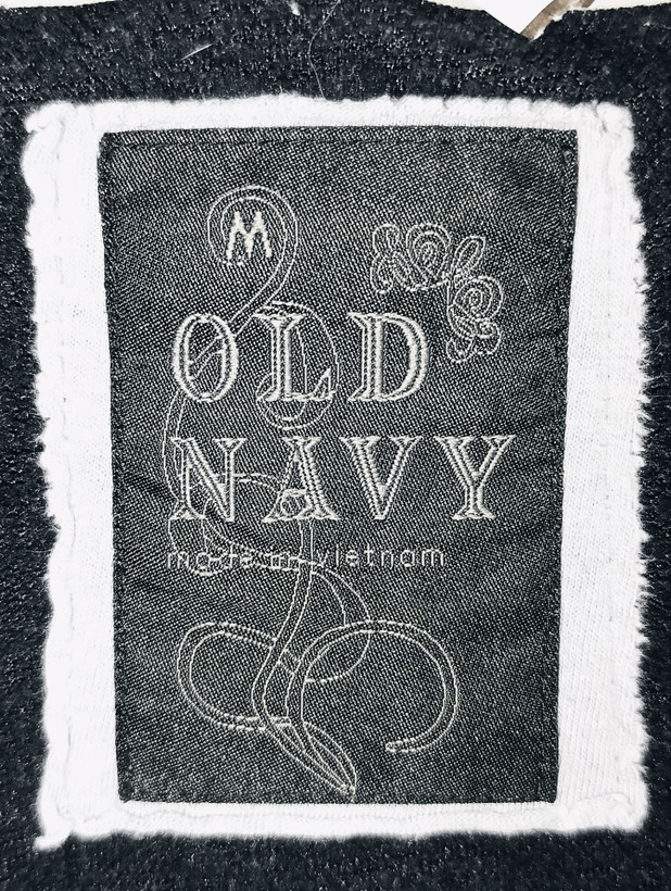 بادگیر مردانه برند OLD NAVY استوک اورجینال رنگ مشکی نمای برند