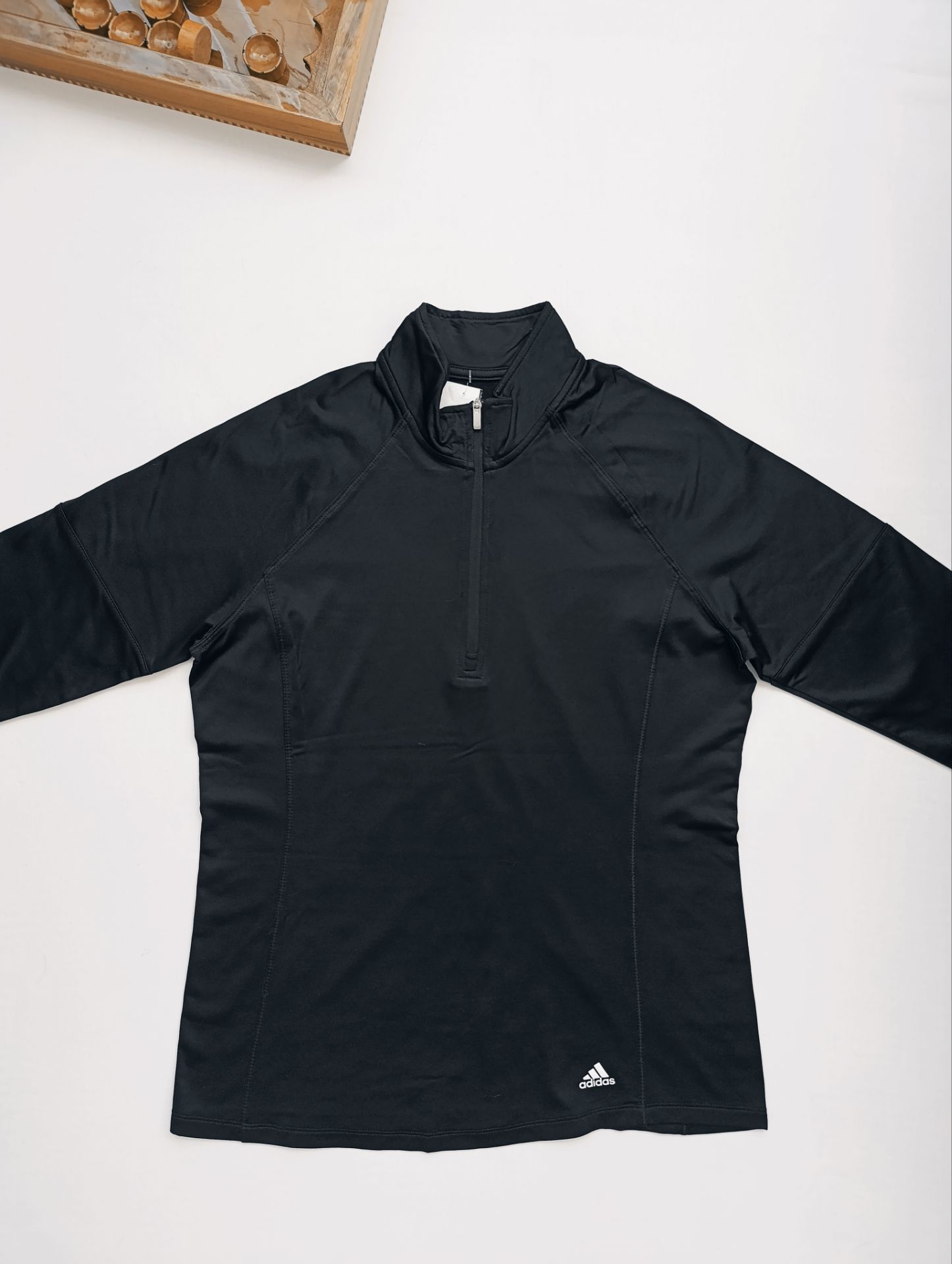 لباس ورزشی برند ADIDAS استوک اورجینال رنگ مشکی نمای جلو