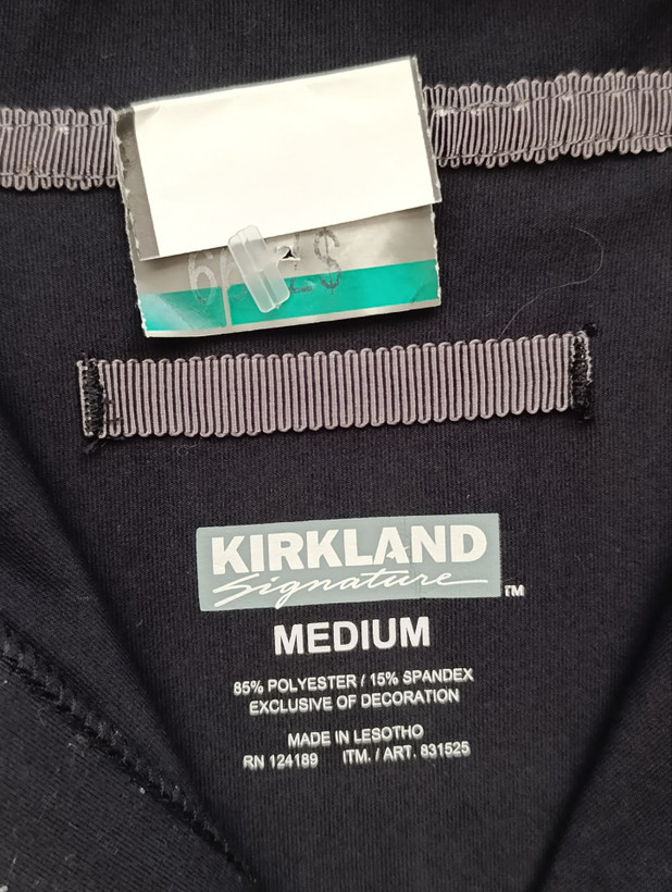 بلوز ورزشی مردانه برند KIRKLAND استوک اورجینال رنگ مشکی نیم زیپ نمای اتیکت برند