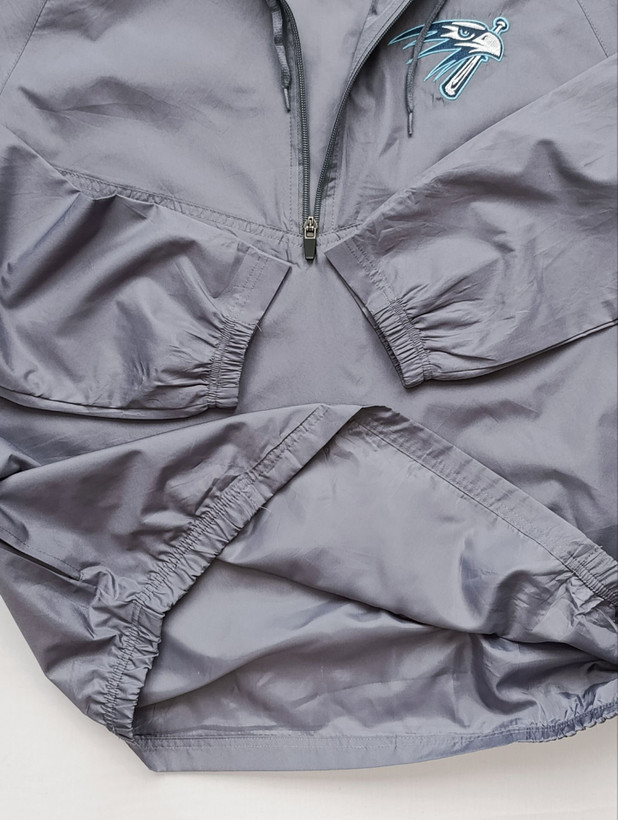 بادگیر مردانه برند Augusta Sportswear استوک اورجبنال ضدآب نمای سرآستین و جنس پارچه