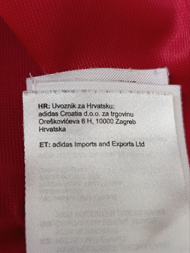 سویشرت ورزشی مردانه برند ADIDAS استوک اورجینال رنگ قرمز نمای اتیکت مشخصات