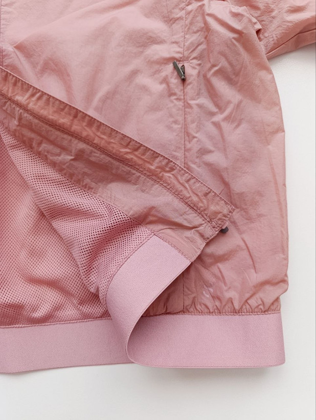 بادگیر زنانه برند H&M استوک اورجینال کلاهدار نمای نزدیک جنس پارچه
