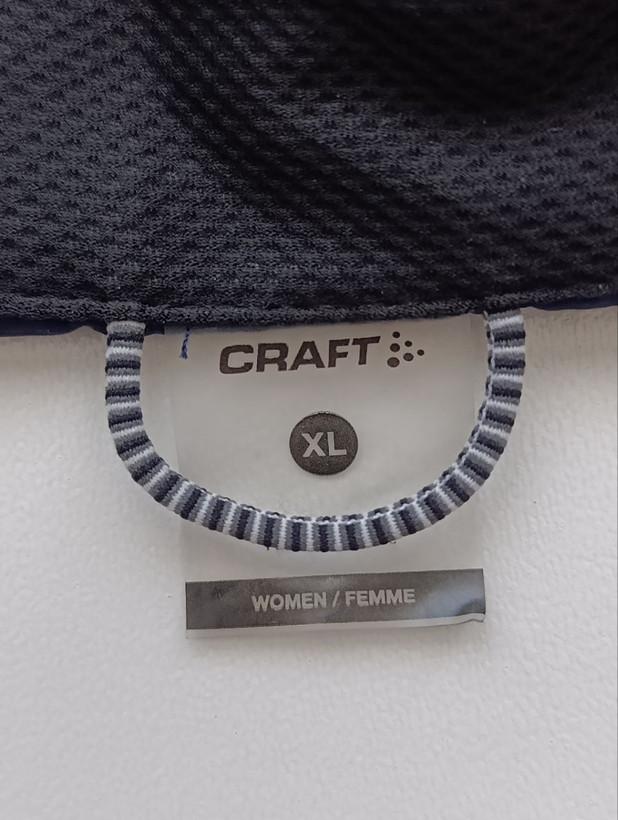 بادگیر مردانه برند CRAFT استوک اورجینال یک لایه نمای اتیکت نام برند
