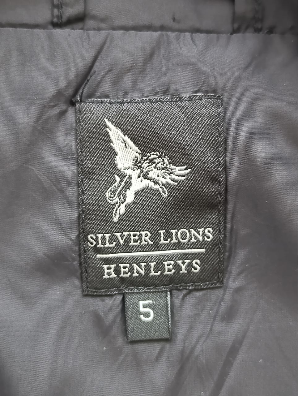 بادگیر مردانه برند SILVER LIONS HENLEYS استوک اورجینال دولایه نمای اتیکت نام برند